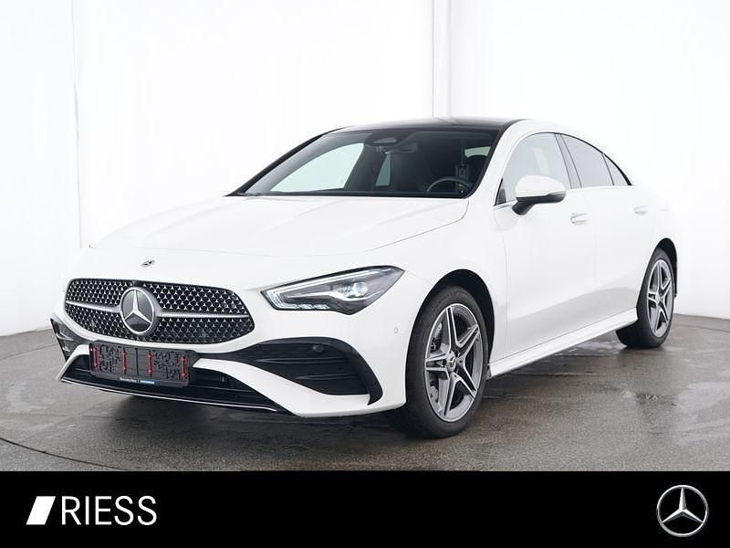 Weiß Gebraucht 2024 Mercedes CLA250e AMG Limousine | 38.900 € (Etwas zu teuer) - Bild 1/4