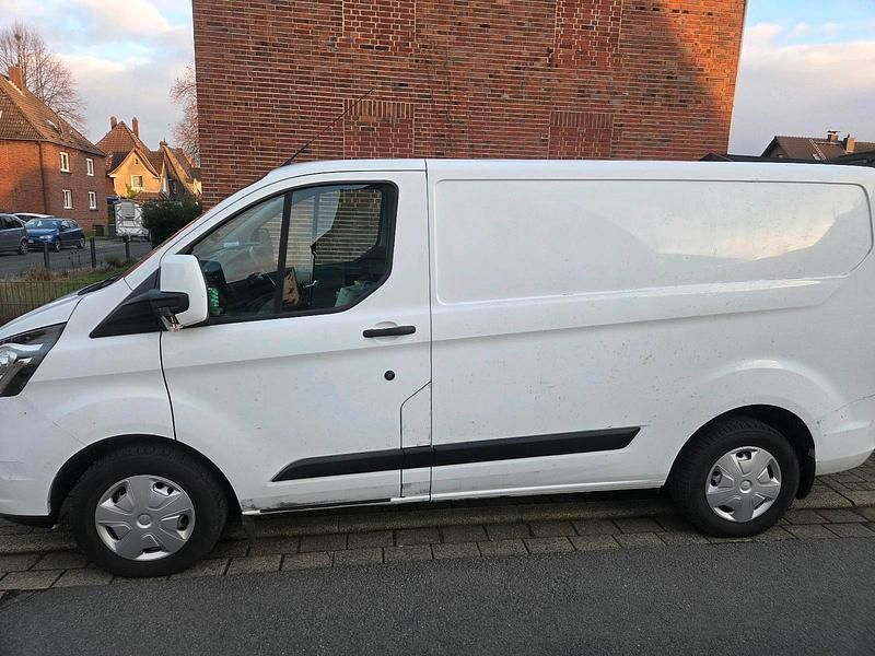 Gebraucht Ford Transit Custom Basis 170 PS (125 kW) 2018 Weiß Van