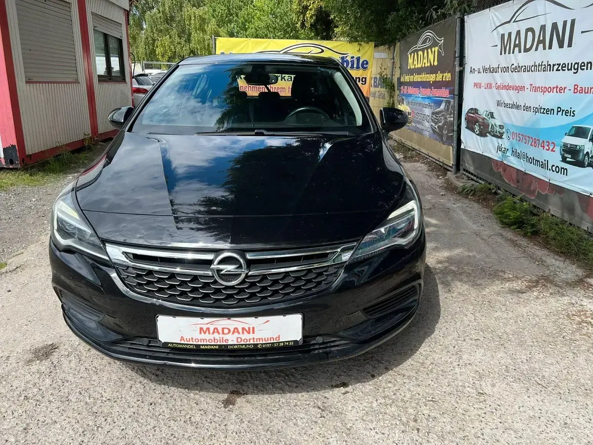Gebraucht Opel Astra Business 110 PS (80 kW) 2017 Schwarz Kleinwagen