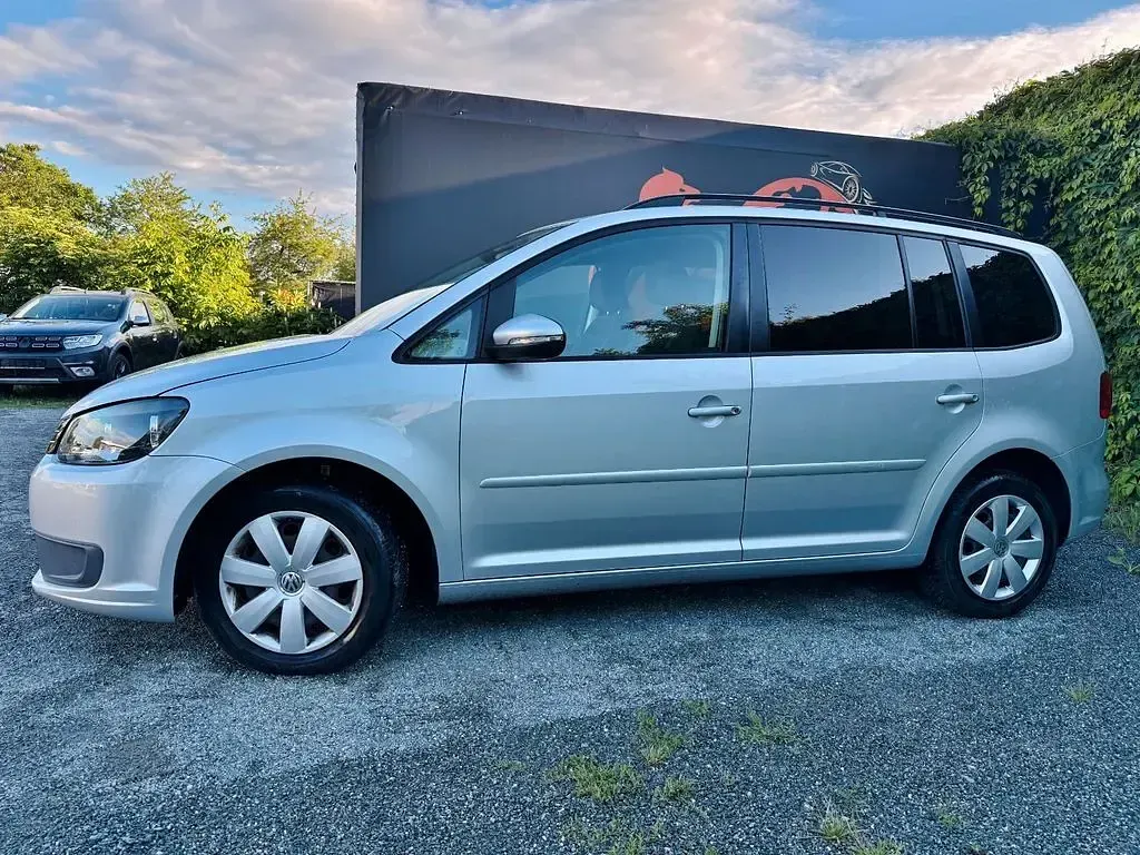 Gebraucht VW Touran 140 PS (102 kW) 2011 Silber Van / Kleinbus