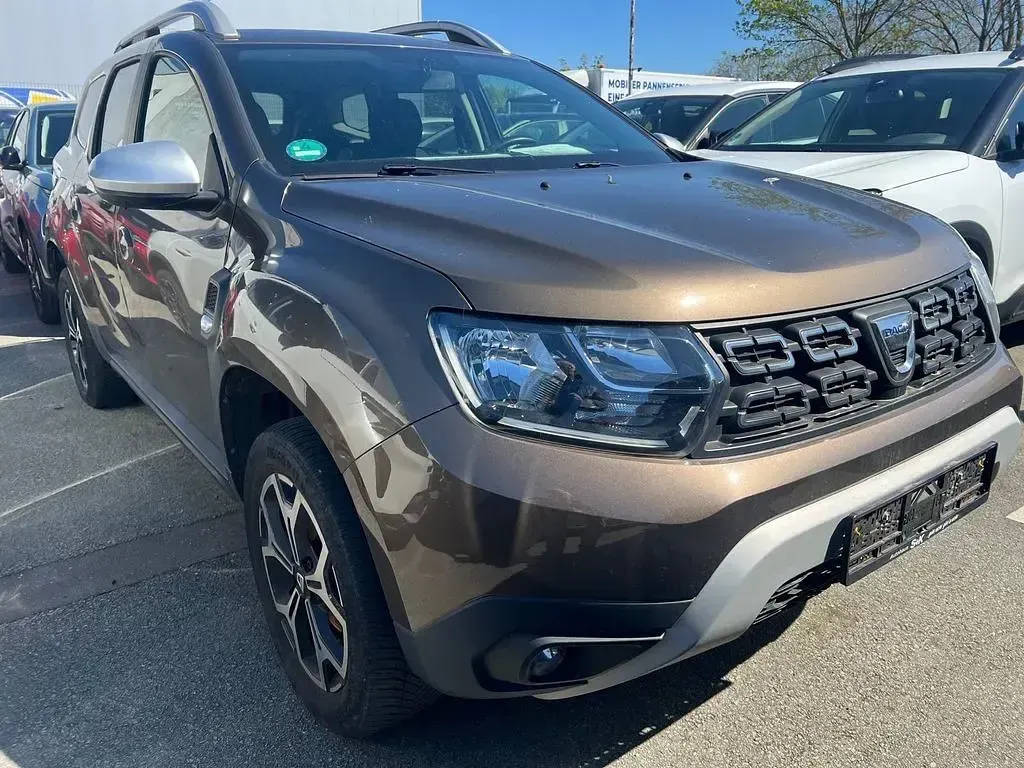 Gebraucht Dacia Duster Prestige 114 PS (83 kW) 2019 Braun SUV