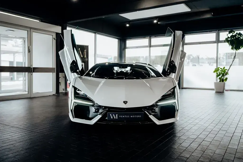 Nuova Lamborghini Revuelto 2026 Grigio Coupé
