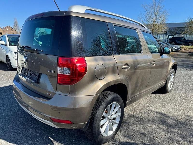 Gebraucht Skoda Yeti Ambition 140 PS (102 kW) 2015 Braun SUV