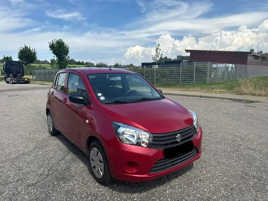 Gebraucht Suzuki Celerio Comfort 68 PS (50 kW) 2015 Rot Kleinwagen