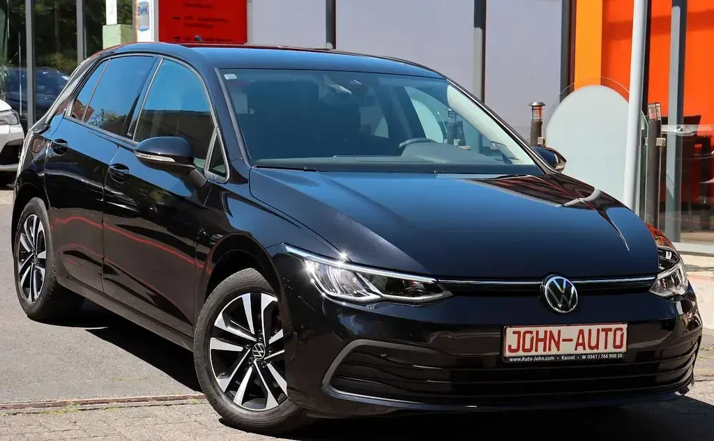 Second-hand VW Golf VII United 150 CP (110 kW) 2021 Negru Hatchback
