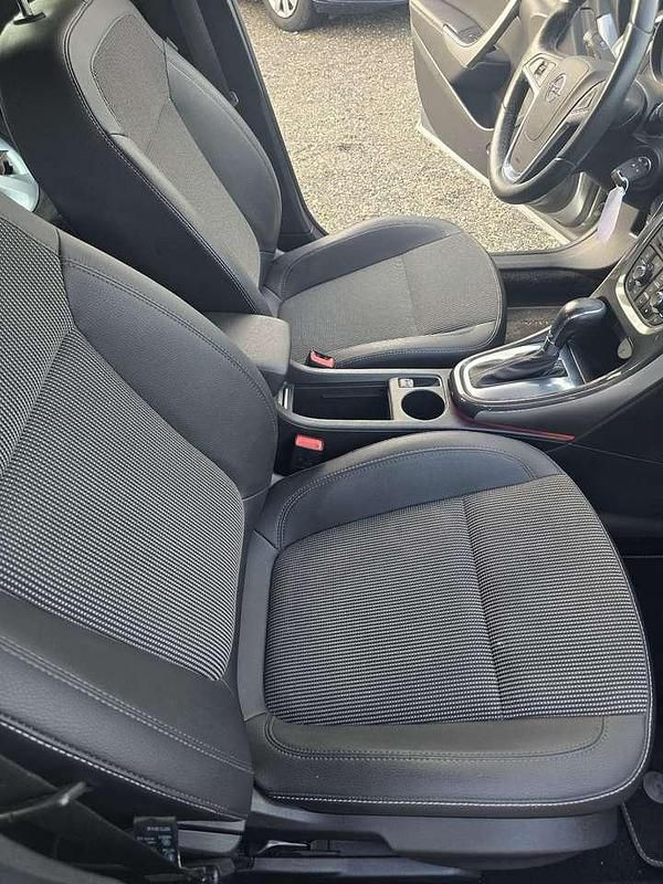 Gebraucht Opel Astra Innovation 170 PS (125 kW) 2013 Grau Limousine