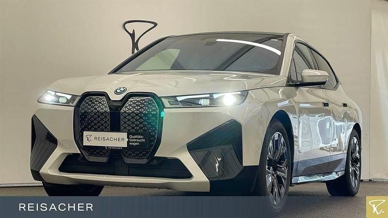 Gebraucht BMW iX Performance 239 kW (326 PS) 2023 Weiß SUV