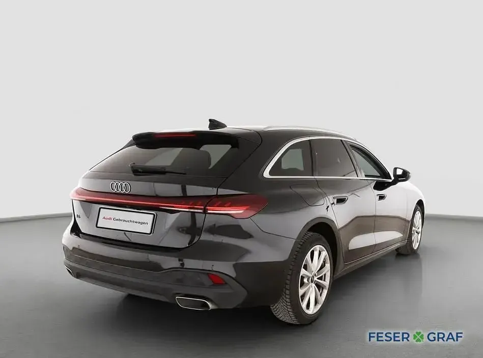 Gebraucht Audi A5 Business 150 PS (110 kW) 2025 Mythosschwarz metallic Kombi