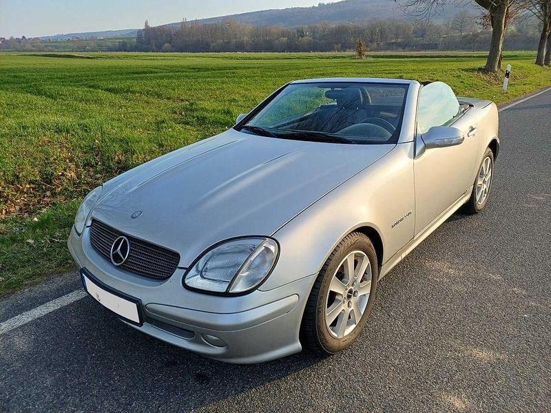 Gebraucht Mercedes SLK200 163 PS (119 kW) 2004 Silber Cabrio