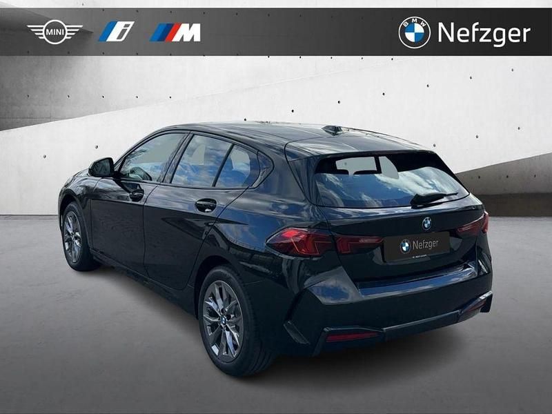 Neu BMW 116 122 PS (89 kW) 2025 Schwarz Kleinwagen