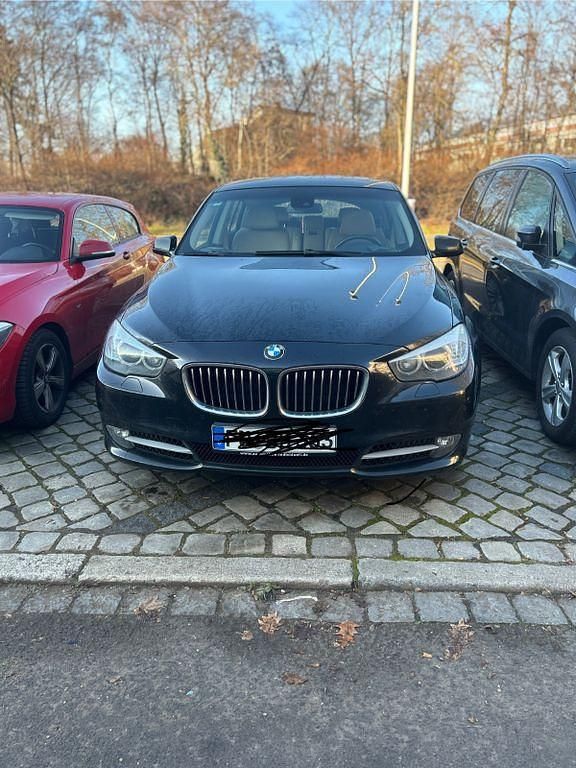 Schwarz Gebraucht 2009 BMW 530 Gran Turismo Limousine | 12.450 € (Fairer Preis) - Bild 1/4