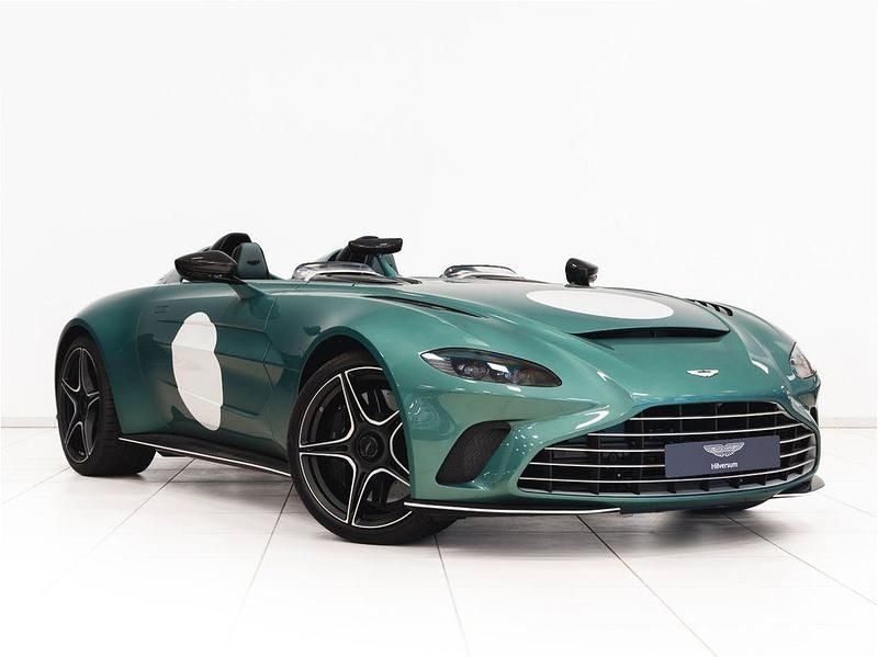 Grün Gebraucht 2021 Aston Martin V12 Speedster Coupé | 1.046.650 € - Bild 1/4