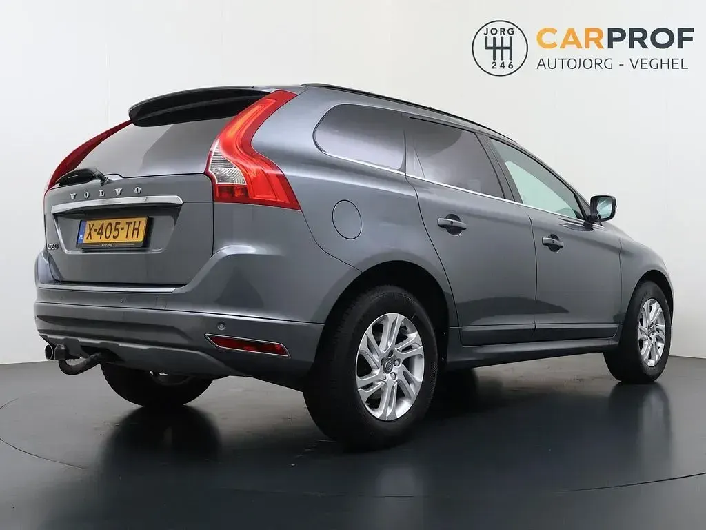 Gebraucht Volvo XC60 Summum 150 PS (110 kW) 2016 Grau SUV