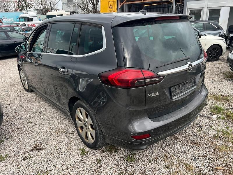 Gebraucht Opel Zafira 140 PS (102 kW) 2012 Grau Van / Kleinbus