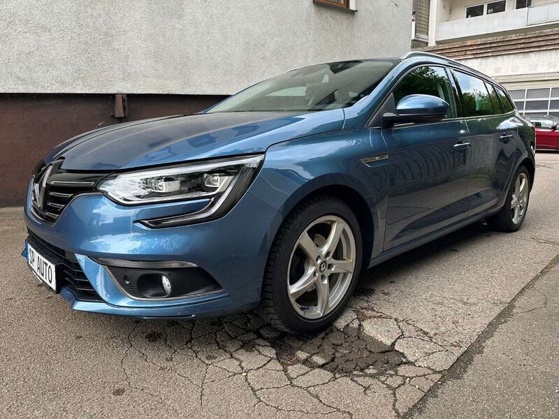 Blau Gebraucht 2016 Renault Mégane IV Bose Edition Limousine | 10.890 € (Fairer Preis) - Bild 1/4