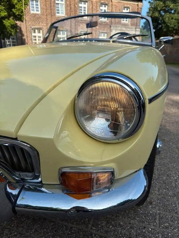 Gebraucht MG B 95 PS (69 kW) 1967 Gelb Cabrio