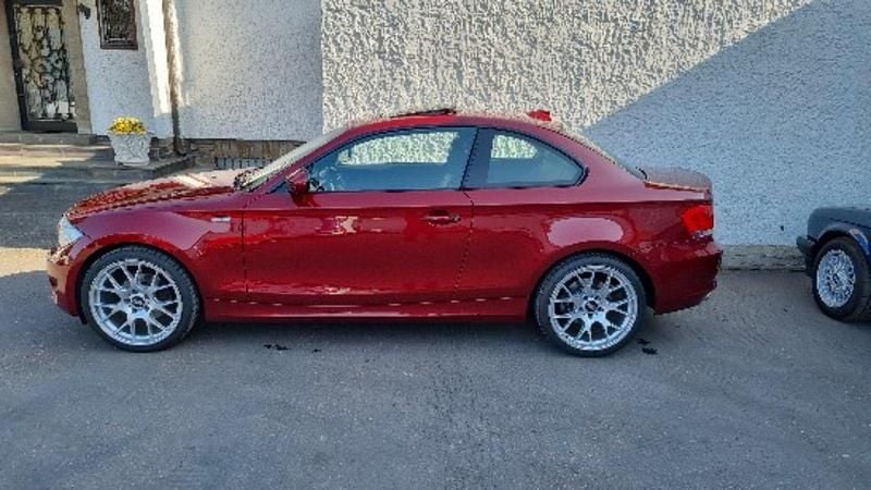 Rot Gebraucht 2012 BMW 125 Coupé Coupé | 27.900 € - Bild 1/4