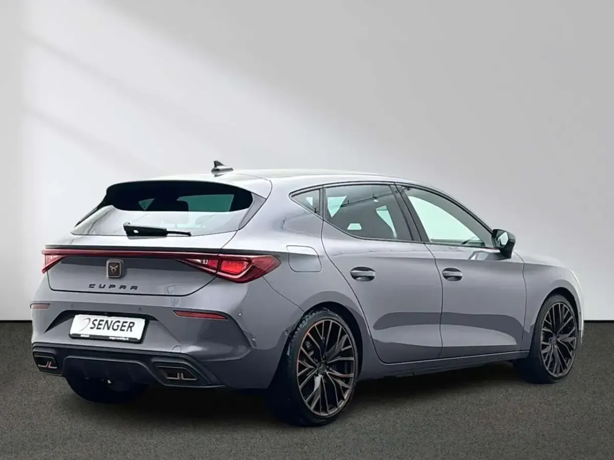 Gebraucht Cupra Leon VZ 245 PS (180 kW) 2022 Grau Limousine