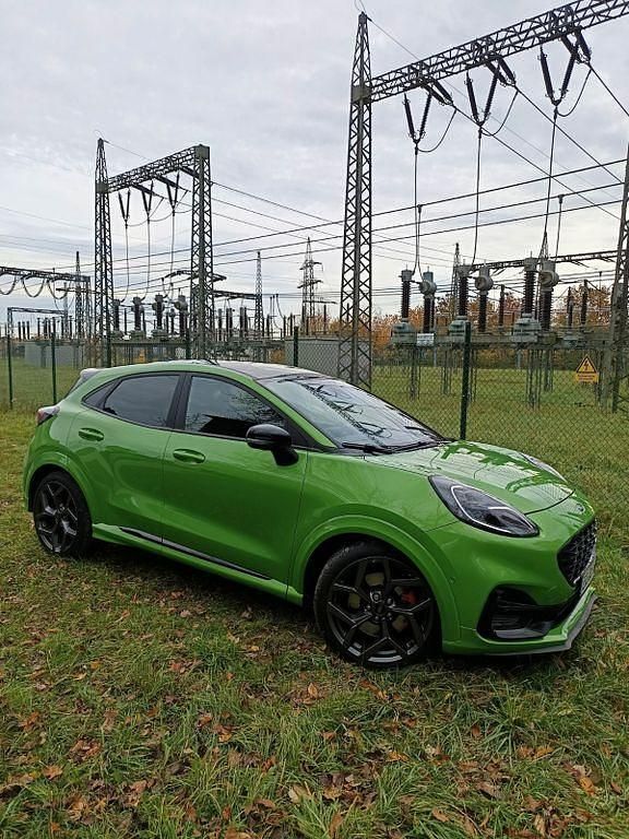 Grün Gebraucht 2021 Ford Puma ST SUV | 17.990 € (Guter Preis) - Bild 1/4