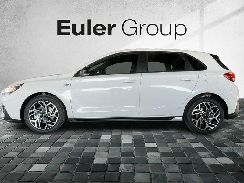 Neu Hyundai i30 N Line 150 PS (110 kW) 2026 Weiss Limousine