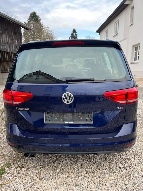 Gebraucht VW Touran Highline 150 PS (110 kW) 2016 Blau Van / Kleinbus