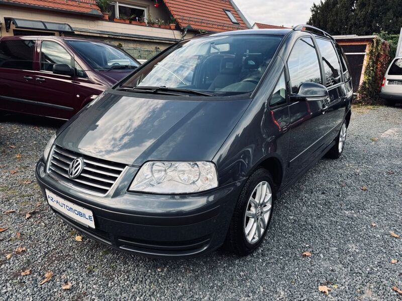 Grau Gebraucht 2006 VW Sharan Trendline Van / Kleinbus | 6.990 € - Bild 1/4