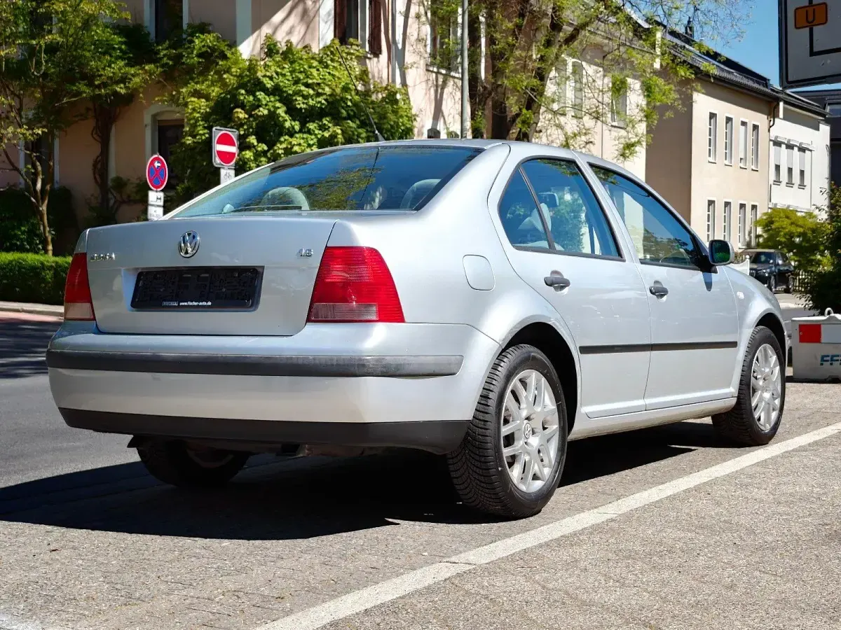 Occasion VW Bora 105 ch (77 kW) 2001 Argent Berline