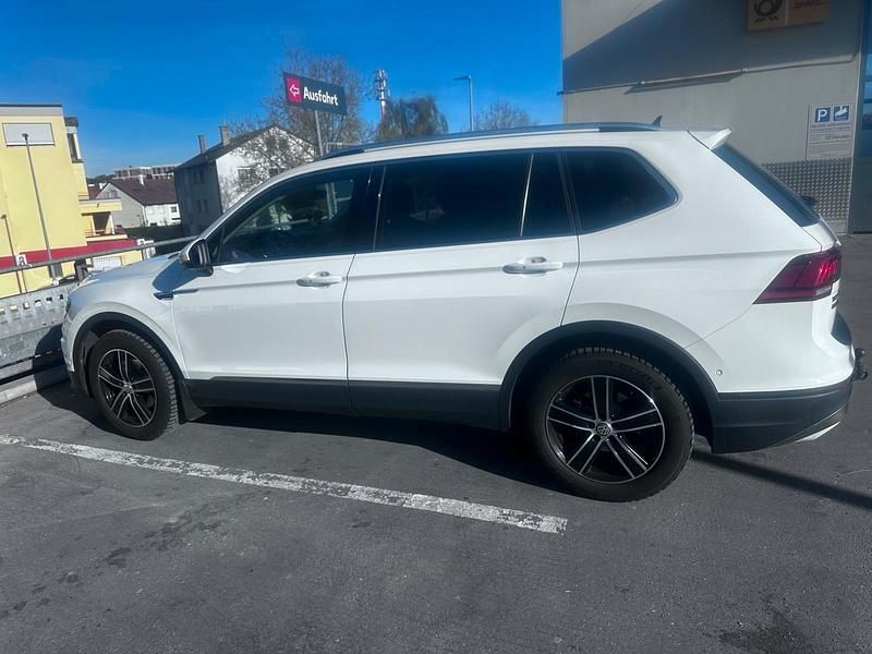 Gebraucht VW Tiguan 150 PS (110 kW) 2018 Weiß SUV
