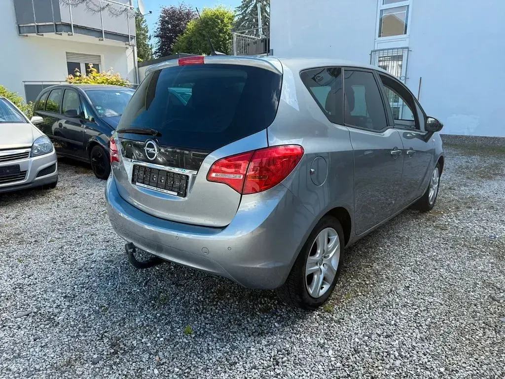 Gebraucht Opel Meriva 120 PS (88 kW) 2012 Silber Van / Kleinbus