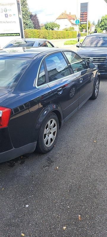 Schwarz Gebraucht 2002 Audi A4 Limousine | 950 € (Superpreis) - Bild 1/4