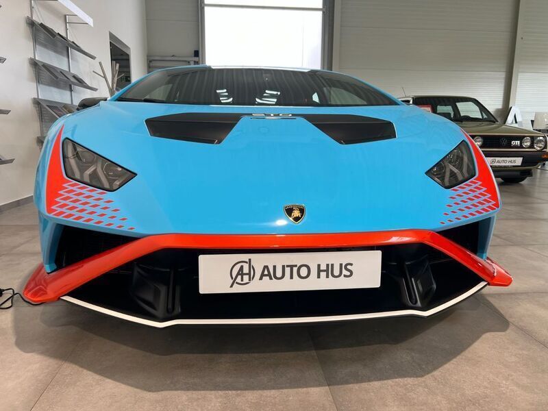 Second-hand Lamborghini Huracán 640 CP (470 kW) 2023 Albastru Coupe
