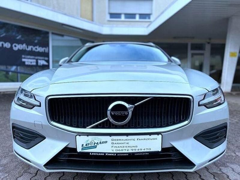 Gebraucht Volvo V60 190 PS (139 kW) 2018 Silber Kombi
