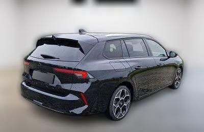 Schwarz metallic Gebraucht 2023 Opel Astra Ultimate Kombi | 24.030 € (Etwas zu teuer) - Bild 1/4