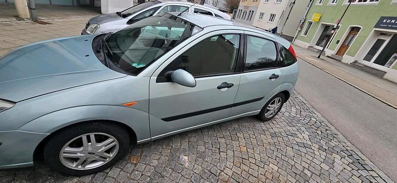 Gebraucht Ford Focus 101 PS (74 kW) 2002 Blau Kombi