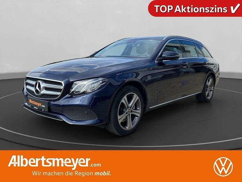 Blau Gebraucht 2018 Mercedes E250 Avantgarde Kombi | 25.999 € (Fairer Preis) - Bild 1/4
