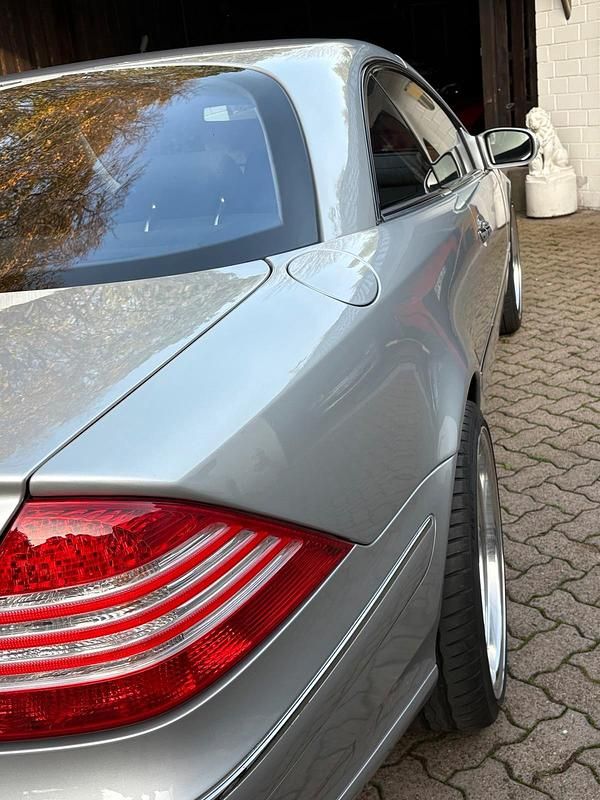 Gebraucht Mercedes CL500 305 PS (224 kW) 2003 Silber Coupé