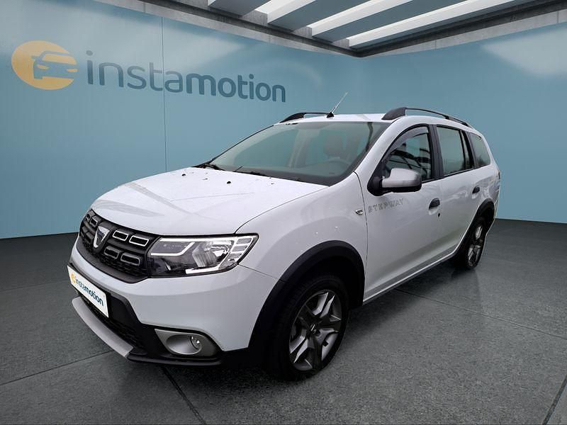 Weiß Gebraucht 2020 Dacia Logan Stepway Limousine | 13.299 € (Fairer Preis) - Bild 1/4