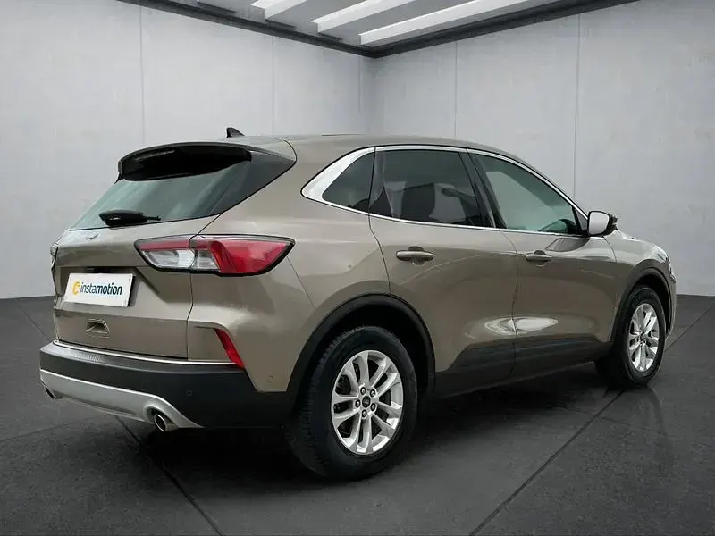Gebraucht Ford Kuga 150 PS (110 kW) 2020 Silber SUV