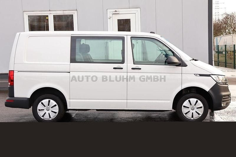 Gebraucht VW T6.1 110 PS (80 kW) 2023 Candyweiß Van