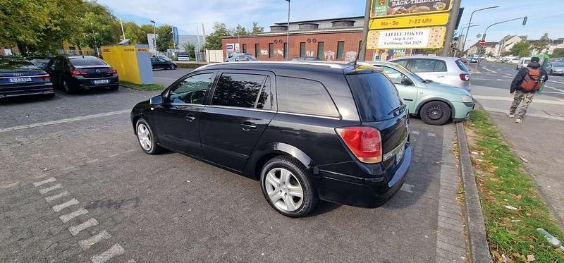 Gebraucht 2005 Opel Astra GTC Sport Limousine | 2.500 € (Teuer) - Bild 1/4