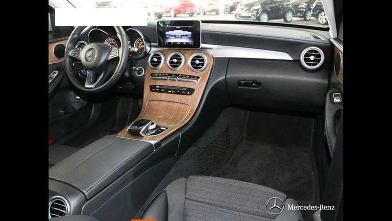 Gebraucht Mercedes C180 Edition 156 PS (114 kW) 2016 Silber Limousine