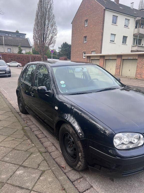 Gebraucht VW Golf IV Basis 75 PS (55 kW) 2001 Schwarz Kombi