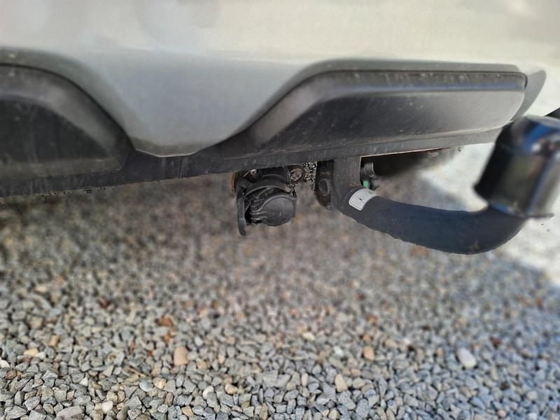 Second-hand Mitsubishi Eclipse Plus 98 CP (72 kW) 2022 Negru Berlinǎ