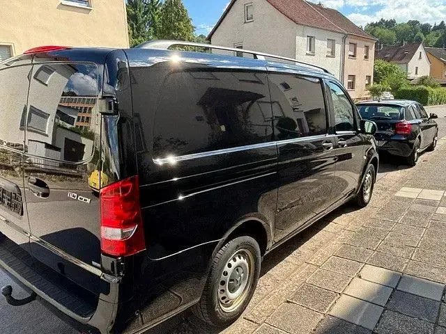 Gebraucht Mercedes Vito 102 PS (75 kW) 2021 Schwarz Van