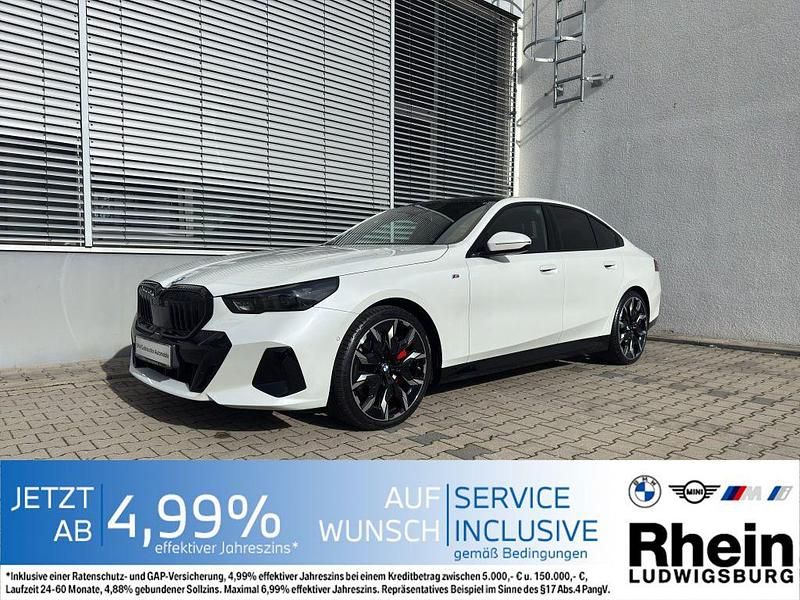 Weiß Gebraucht 2024 BMW 540 Comfort Edition Limousine | 75.790 € - Bild 1/4