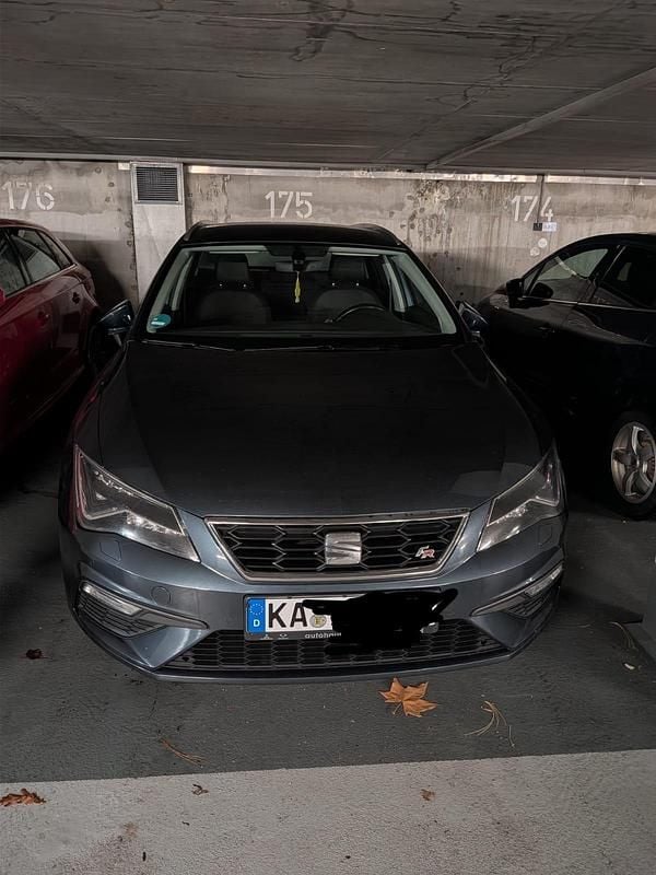 Grau Gebraucht 2019 Seat Leon FR Kombi | 14.999 € (Fairer Preis) - Bild 1/4
