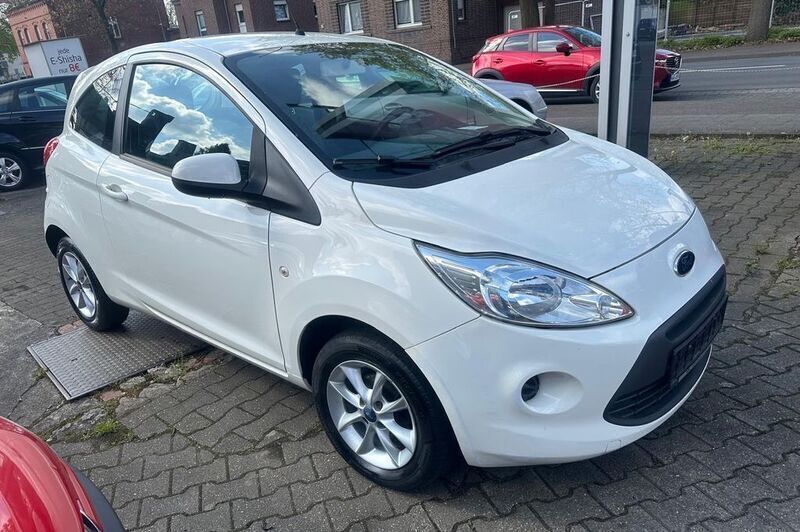 Weiß Gebraucht 2014 Ford Ka Cool & Sound Edition Kleinwagen | 2.395 € (Guter Preis) - Bild 1/4