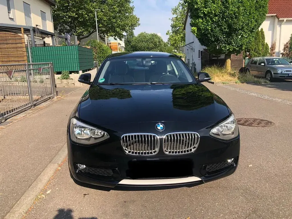 Gebraucht BMW 116 Sport Line 136 PS (100 kW) 2012 Schwarz Kleinwagen