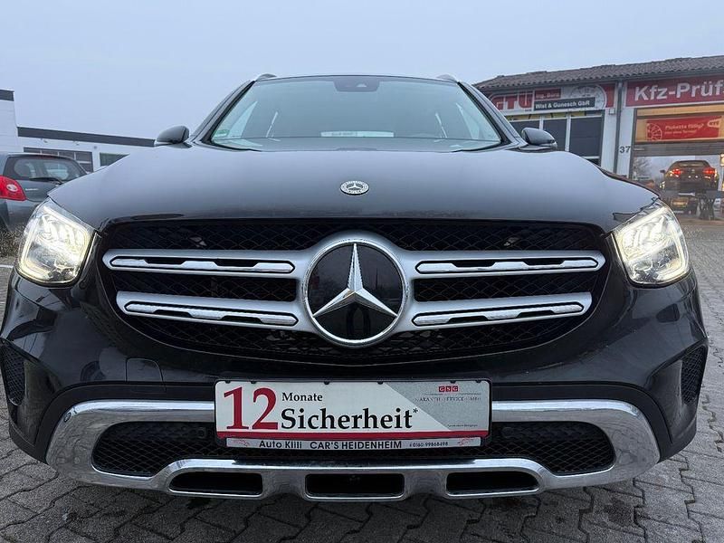 Gebraucht Mercedes GLC220 194 PS (142 kW) 2022 Schwarz SUV