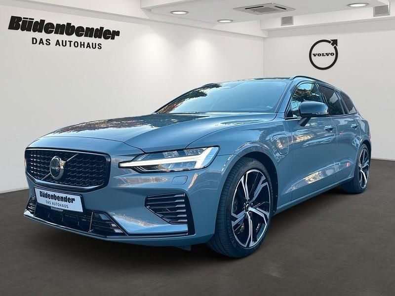 Grau Gebraucht 2022 Volvo V60 Plus Kombi | 36.888 € (Fairer Preis) - Bild 1/4